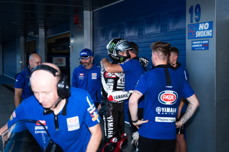 Yamaha-Racing-Test-Jerez-Superbike (4)