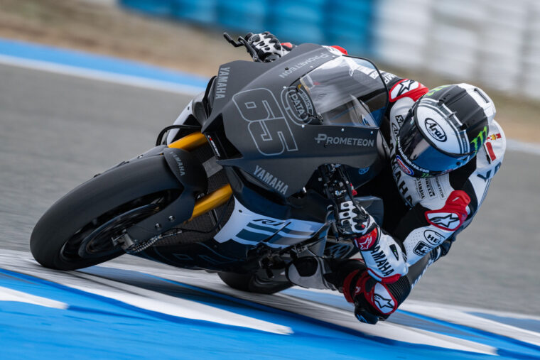 Yamaha-Racing-Test-Jerez-Superbike (5)