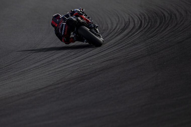 marc-marquez-ducati-test-motogp-valencia (1)
