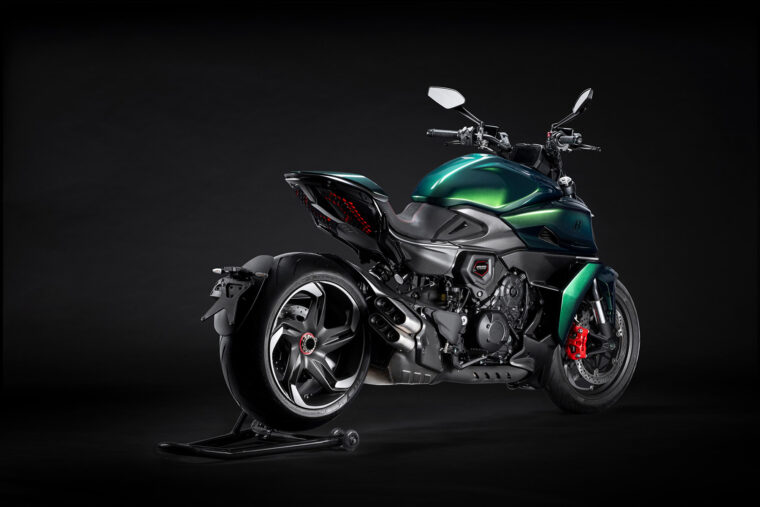 Ducati-Diavel-Bentley - 3