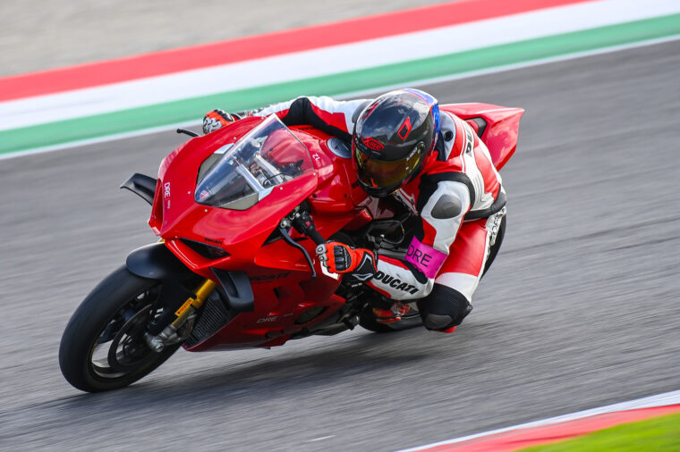 Ducati-Riding-Experiences-Academy-2024 - 5
