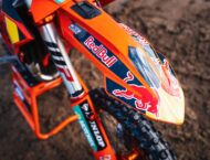 KTM 450 SX-F Factory Edition 2024 29 KTM 450 SX F Factory Edition 2024 69