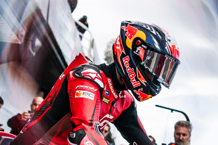 MT-Helmets_KRE+_Acosta_MotoGP_23