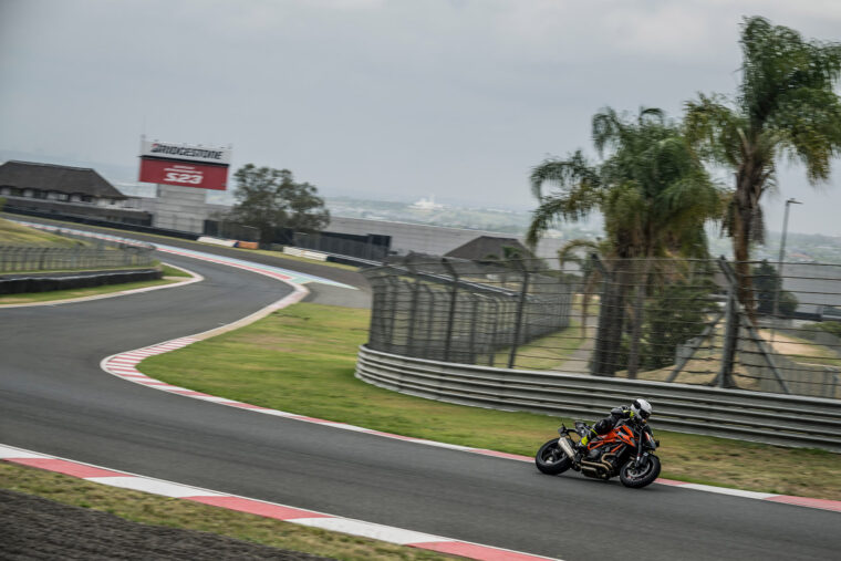 bridgestone-battlax-hypersport-s23-kyalami-2024 - 15