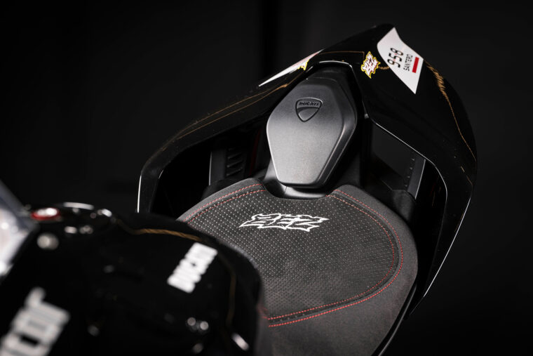 ducati-panigale-replica-2024 (38)