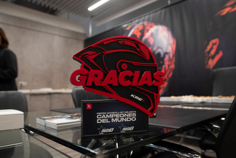 pedro-acosta-mthelmets-despedida-2023 - 1