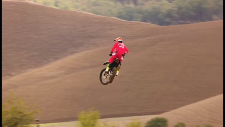 Ducati-motocross-teaser-5