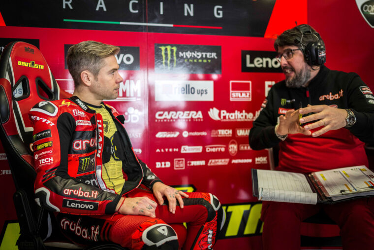 Ducati-test-portimao-bulega-bautista (3)