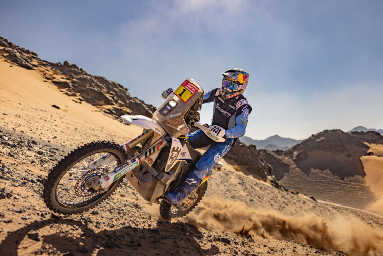 Husqvarna-Factory-Racing-Rally-Dakar-2024-Luciano-Benavides (13)