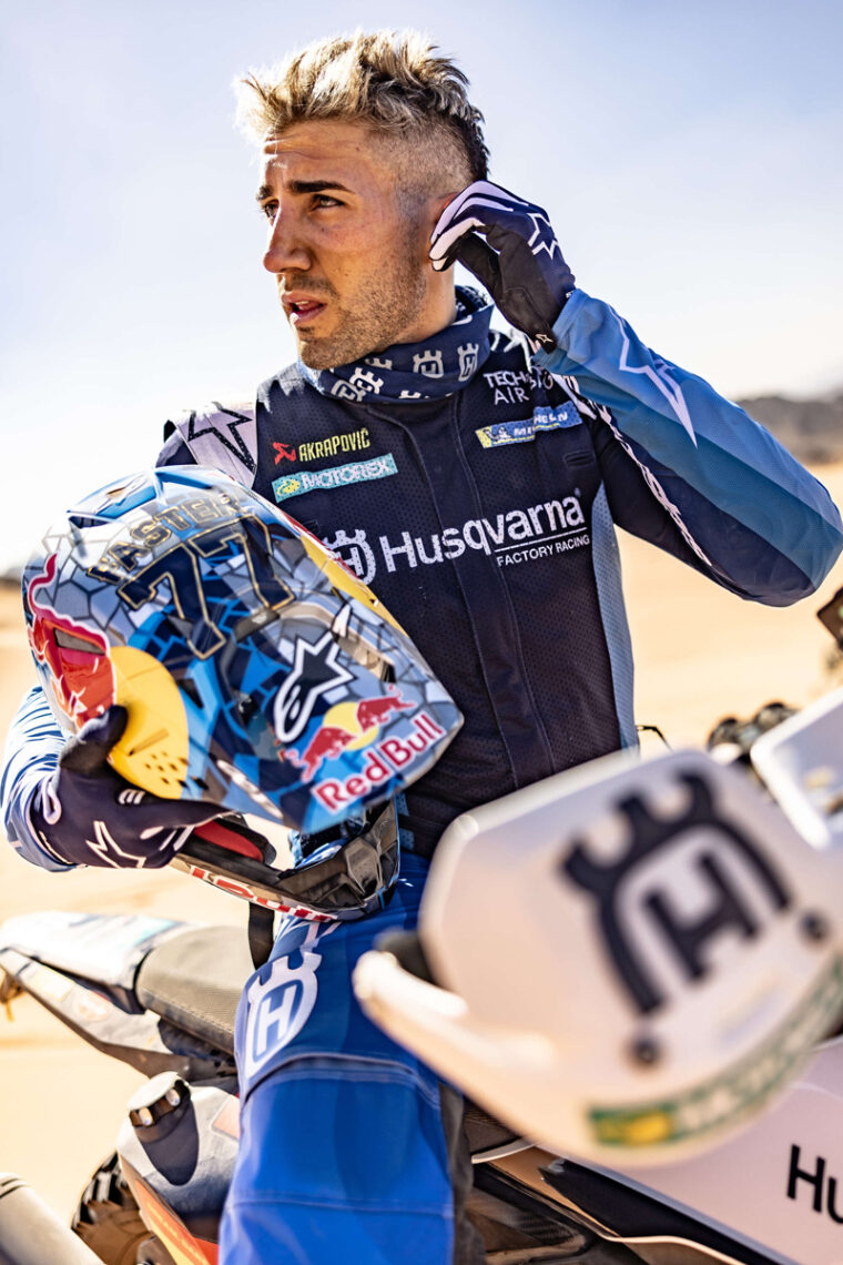 Husqvarna-Factory-Racing-Rally-Dakar-2024-Luciano-Benavides (17)