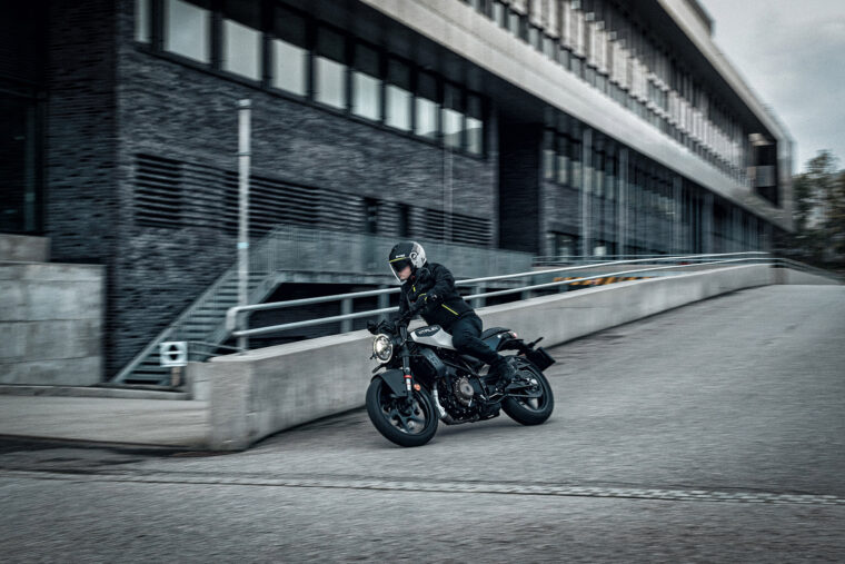 Husqvarna-Vitpilen-125-2024- - 18