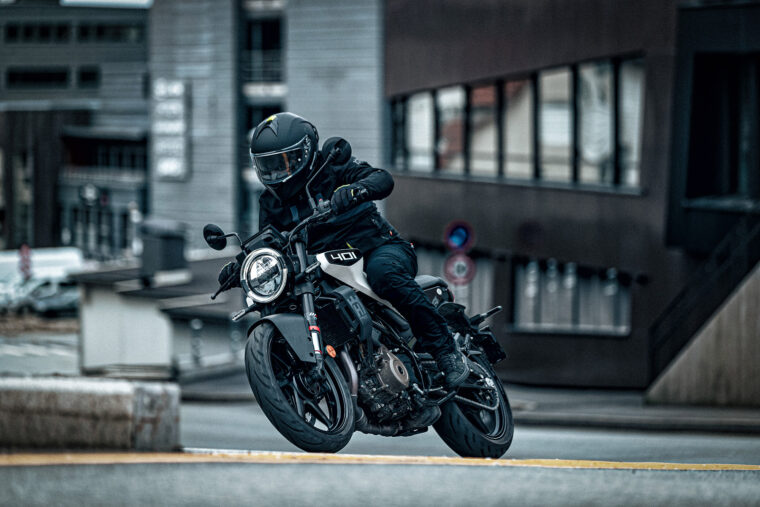 Husqvarna-Vitpilen-401-2024- - 21