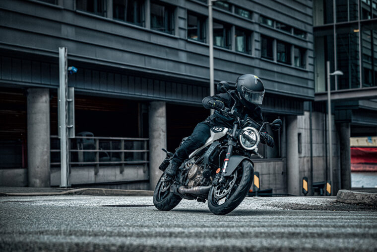 Husqvarna-Vitpilen-401-2024- - 23