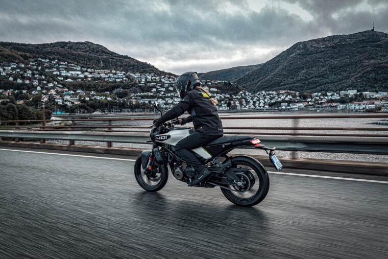 Husqvarna-Vitpilen-401-2024- - 8