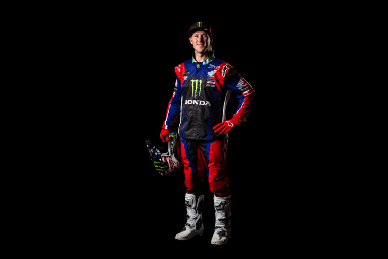 Monster-Energy-Honda-Rally-dakar-2024-pilotos (5)