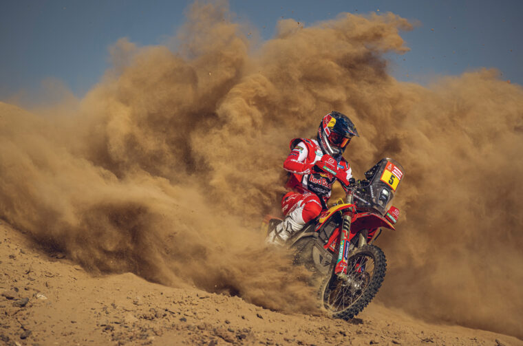 Red-Bull-GasGas-Rally-Dakar-2024-Daniel-Sanders (10)