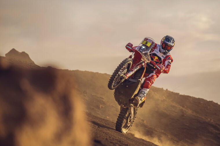Red-Bull-GasGas-Rally-Dakar-2024-Daniel-Sanders (3)