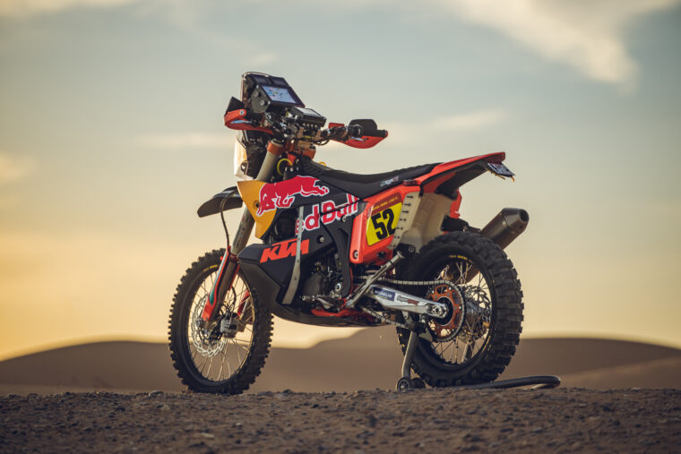 Red-Bull-KTM-Rally-Dakar-2024 (16)