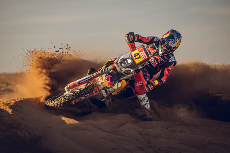 Red-Bull-KTM-Rally-Dakar-2024-Kevin-Benavides (6)