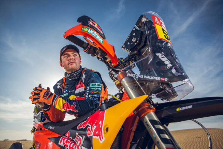 Red-Bull-KTM-Rally-Dakar-2024-Matthias-Walkner (11)