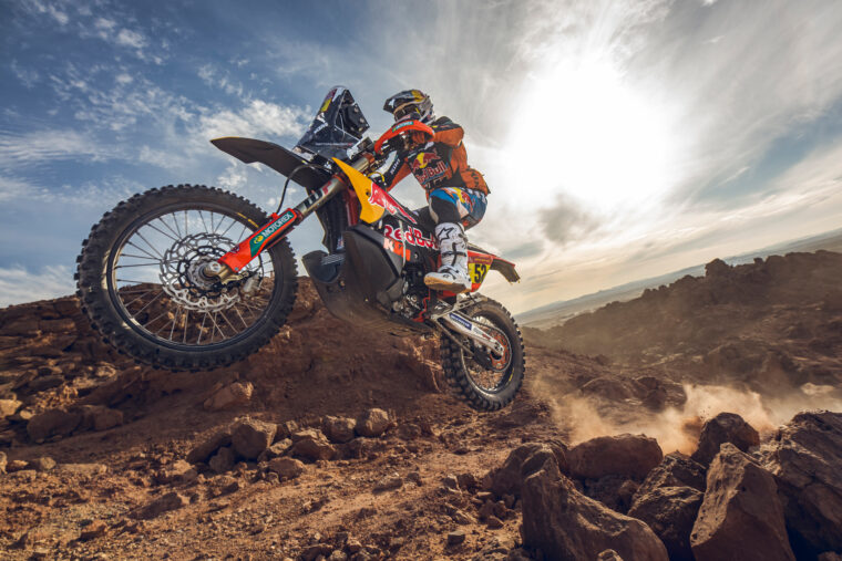 Red-Bull-KTM-Rally-Dakar-2024-Matthias-Walkner (2)