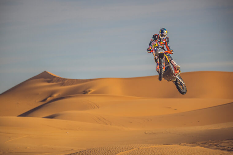 Red-Bull-KTM-Rally-Dakar-2024-Matthias-Walkner (5)