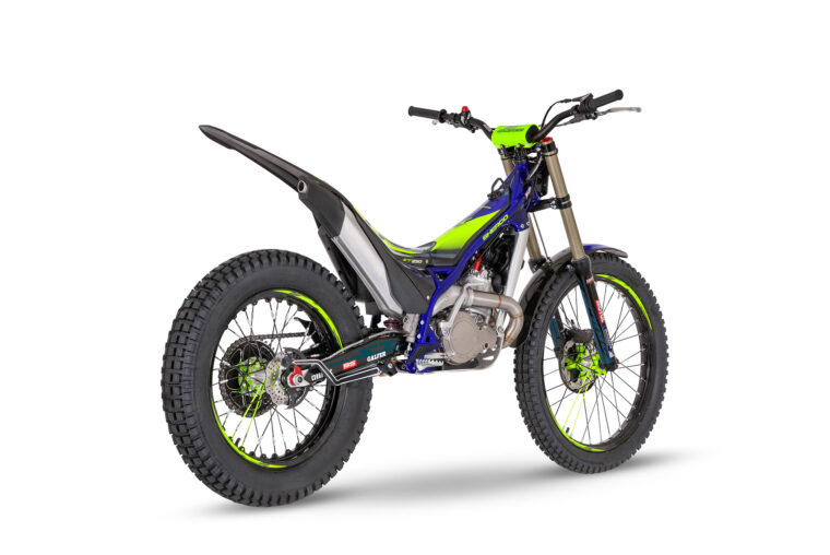 Sherco-250-ST-F-Factory-2024-estudio1