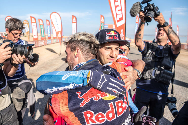 fotos-rally-dakar-2024-celebracion-podio (18)