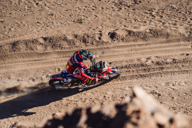 fotos-rally-dakar-2024-celebracion-podio (46)