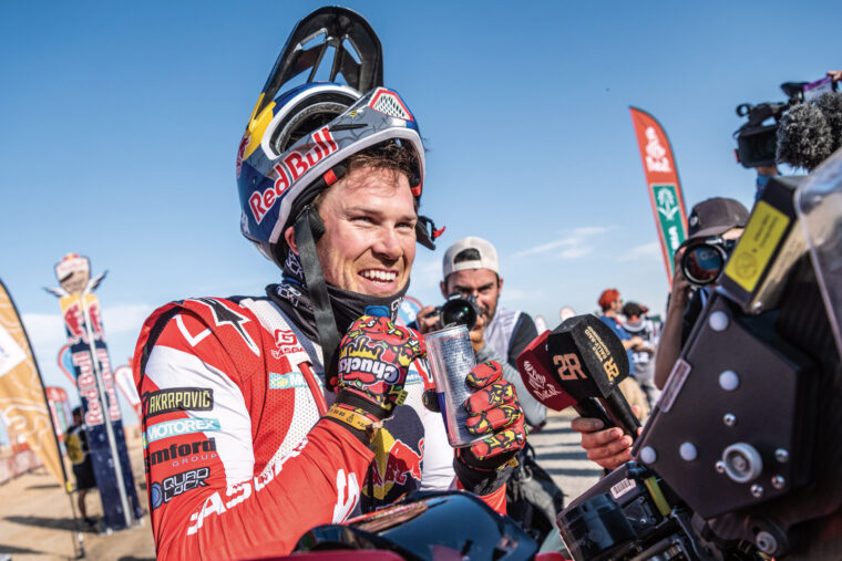 fotos-rally-dakar-2024-celebracion-podio (6)