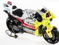 Todas las motos de MotoGP 2024: equipos, decoraciones y pilotos 57 pertamina enduro vr46 motogp 2024 bezzecchi diggia (28)