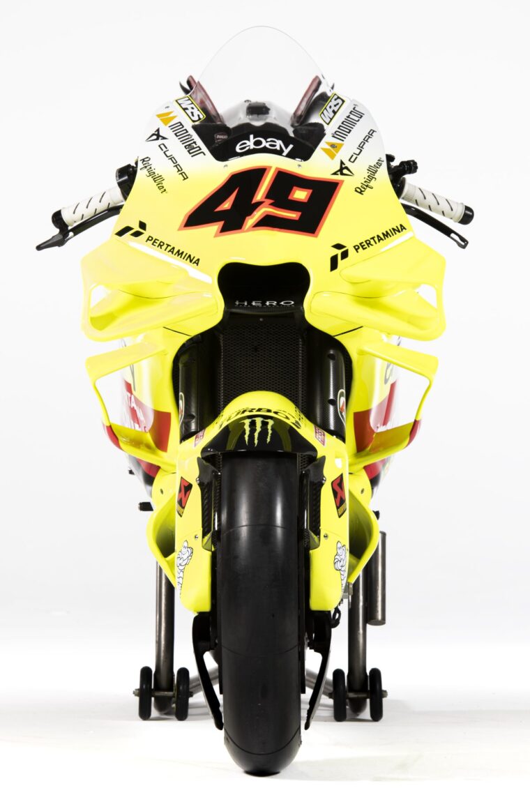 pertamina-enduro-vr46-motogp-2024-bezzecchi-diggia (29)