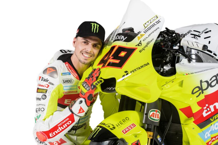 pertamina-enduro-vr46-motogp-2024-bezzecchi-diggia (43)