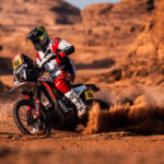 Ross Branch toma el mando del Dakar 2024 tras el abandono de Tosha Schareina