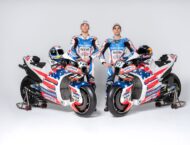 Todas las motos de MotoGP 2024: equipos, decoraciones y pilotos 216 trackhouse racing motogp 2024 raul fernandez miguel oliveira (4)
