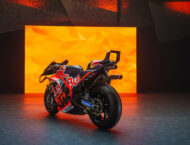 Todas las motos de MotoGP 2024: equipos, decoraciones y pilotos 106 Presentacion Red Bull KTM Factory Racing Binder Miller MotoGP 2024 (23)