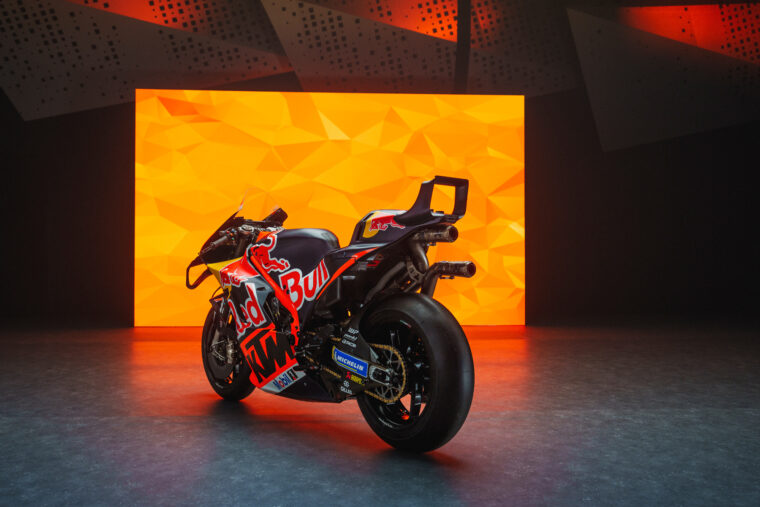 Presentacion-Red-Bull-KTM-Factory-Racing-Binder-Miller-MotoGP-2024 (23)