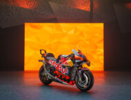 Todas las motos de MotoGP 2024: equipos, decoraciones y pilotos 111 Presentación Red Bull KTM Factory Racing RC16 (15)
