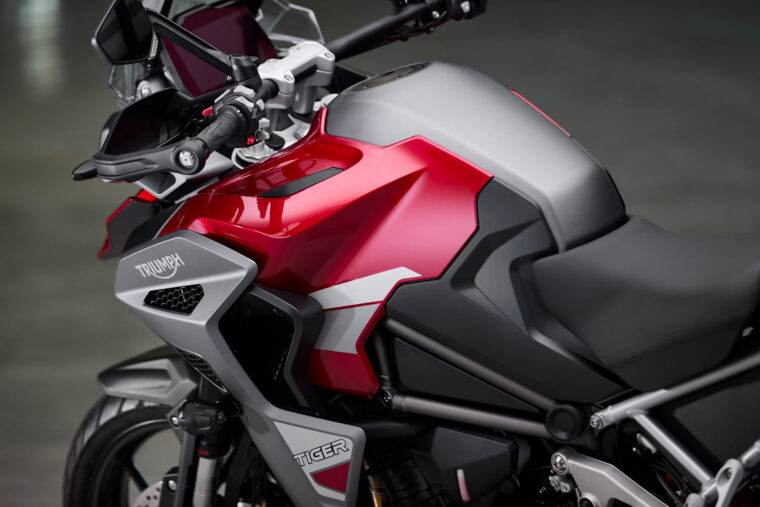 Triumph-Tiger-1200-GT-Explorer-2024- - 1
