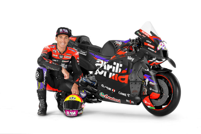 aprilia-rs-gp-2024-motogp-aleix-espargaro-maverick-vinales (45)