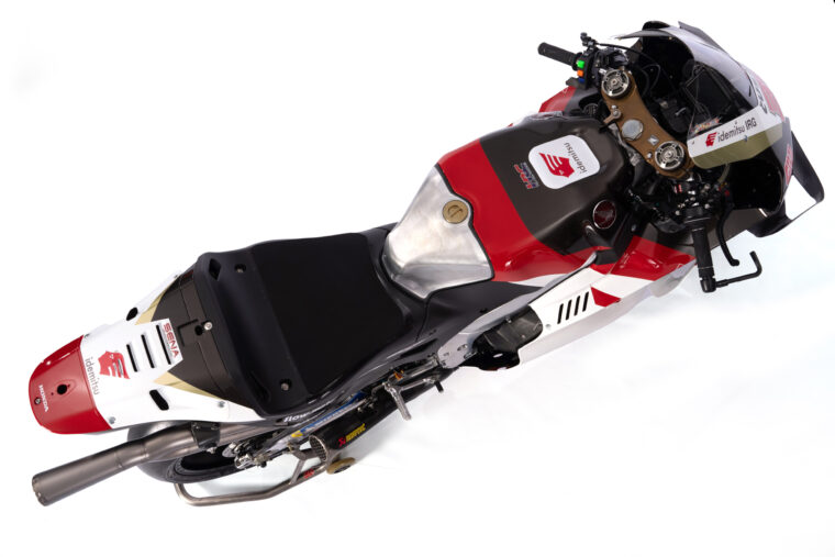 presentacion-lcr-honda-idemitsu-nakagami-motogp-2024 (3)