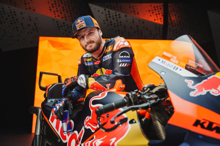 presentacion-red-bull-ktm-factory-racing-miller-2024 (4)
