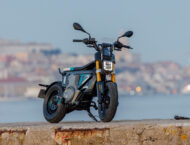 La marca de coches MINI «plantea» entrar en las motos eléctricas 10 prueba bmw ce 02 moto electrica (52)