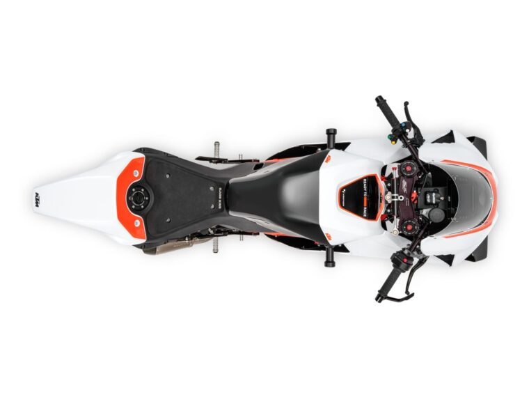 KTM-RC-8C-2024-78