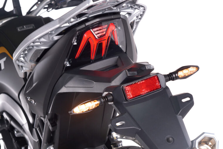 Mitt-TT-555-Gold-Edition-2025-detalles1