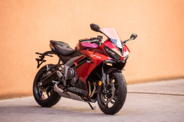 Triumph Daytona 660 precio 4