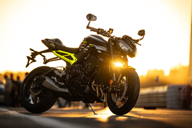 Triumph-Street-triple-765-RS-2024-Pedro-Acosta-14