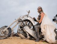 chris hemsworth moto mad max furiosa