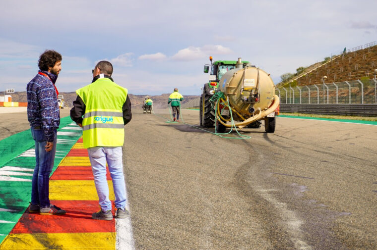 Circuito de Aragon Motorland en obras asfalto nuevo