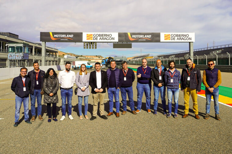 El circuito de Motorland Aragon comienza las obras de reasfaltado 4 Obras de reasfaltado en el Circuito de Motorland Aragon